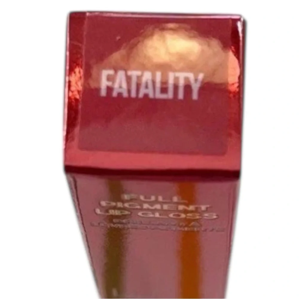 Jeffree Star color red